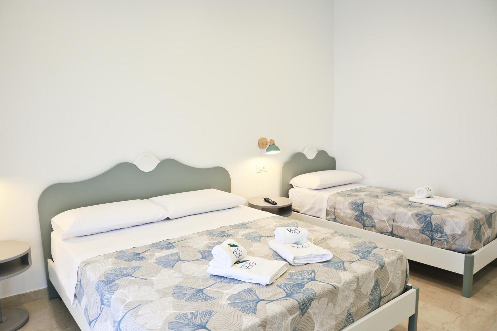 Villa Del Gaudio Rooms & Apartments カステッランマーレ・ディ・スタービア エクステリア 写真